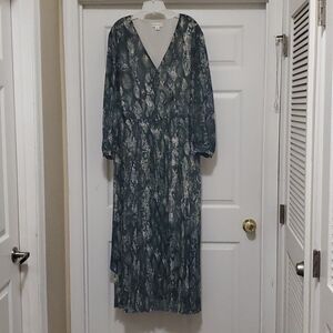 Ava& viv accordion pleats dress
